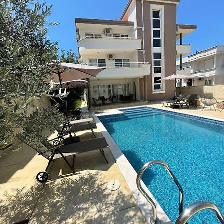 Apartments Harris Ulcinj Esterno foto