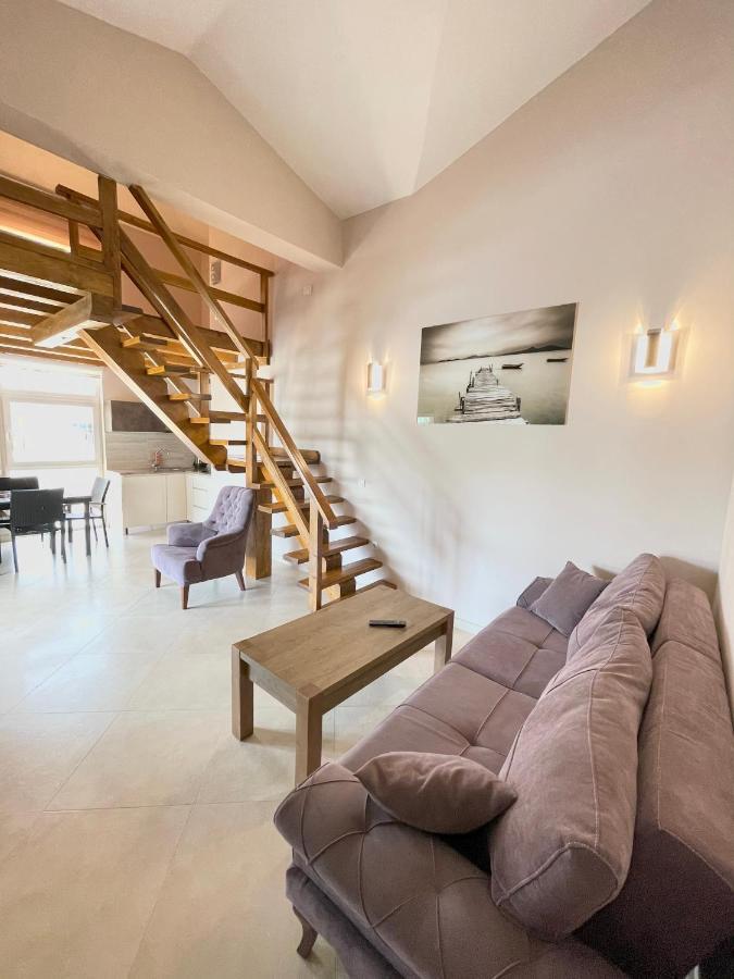 Apartments Harris Ulcinj Esterno foto