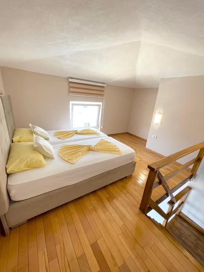 Apartments Harris Ulcinj Esterno foto