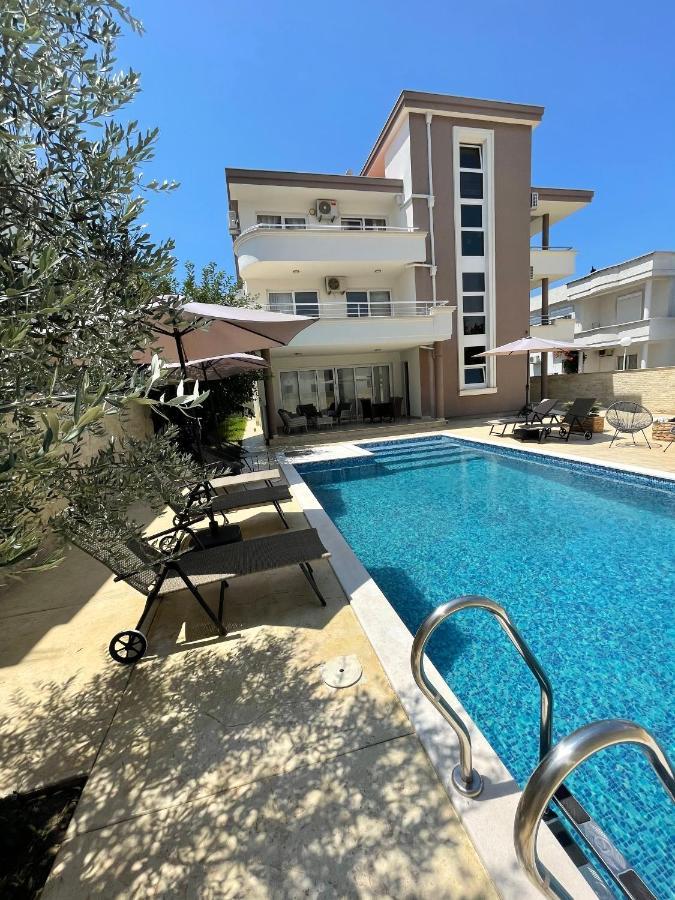 Apartments Harris Ulcinj Esterno foto