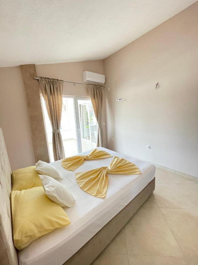 Apartments Harris Ulcinj Esterno foto