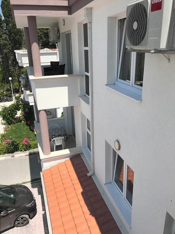 Apartments Harris Ulcinj Esterno foto